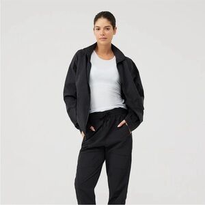 Outdoor Voices -RecNylon Jacket - Small